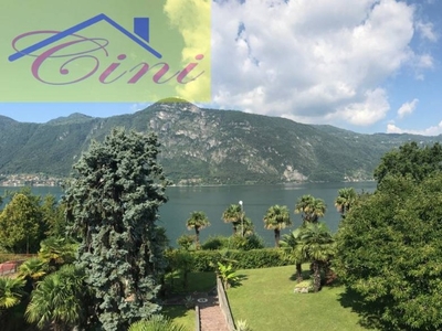 Villa singola in VIA LUNGO LARIO, Mandello del Lario, 4 locali, 500 m²