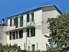 villa indipendente in vendita a Lucinasco