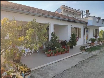 Casa indipendente in vendita a Monteodorisio