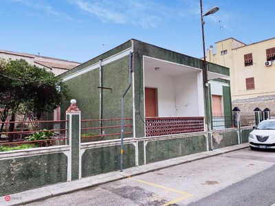 Casa indipendente in Vendita in Via De Falcos a Sassari