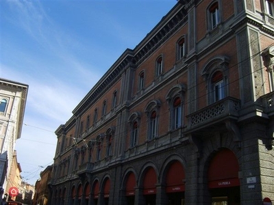 Negozio/Locale commerciale in Affitto in Farini a Bologna
