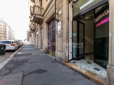 Negozio/Locale commerciale in Affitto in Via Francesco Cigna 77 a Torino