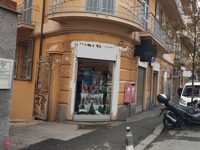 Negozio/Locale commerciale in Affitto in Via Martiri della Libertà a Genova