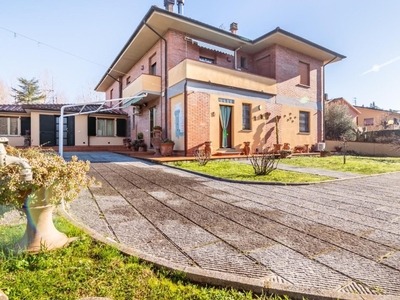 Porzione di Casa in vendita a Vicopisano via Enrico Fermi, 56010