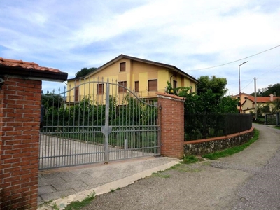 Villa in vendita a Filattiera filattiera