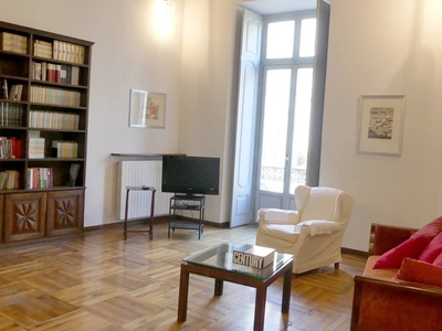 Appartamento in Affitto a Torino, zona Centro, 1'800€, 173 m²