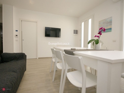 Appartamento in Affitto in Via Adua a Bellaria-Igea Marina
