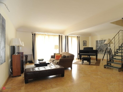 Appartamento in Affitto in Via de' Guicciardini 110 a Firenze