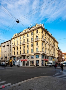 Appartamento in Affitto in Via San Gregorio 1 a Milano
