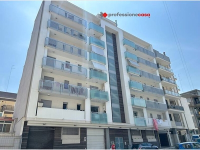 Appartamento in vendita a Bari, Via Cilea - Bari, BA