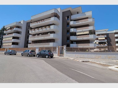 Appartamento in vendita a Bari, Via Rosario Livatino - Bari, BA