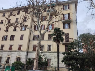 Appartamento in Vendita a Genova, 31'500€, 113 m²