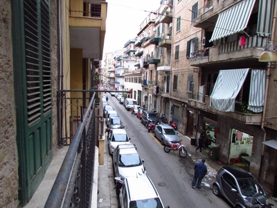 Appartamento in vendita a Palermo Civico