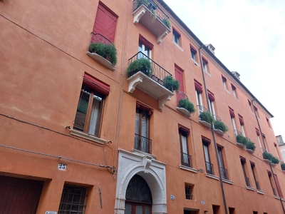 Appartamento in vendita, Ferrara centro storico