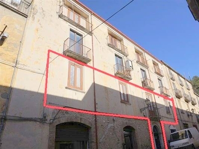 Appartamento in Via Roma a Spezzano della Sila