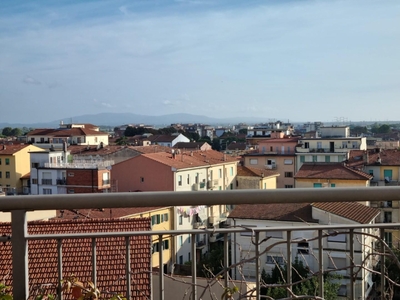 Attico con terrazzi, Pisa centro storico