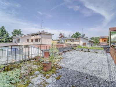 CASA INDIPENDENTE CON TERRAZZO E BOX