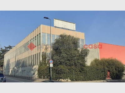 Edificio Direzionale in vendita a Milano, VIA DEL TICINO - Milano, MI