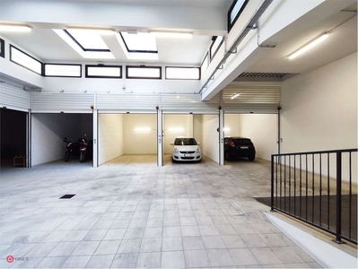 Garage/Posto auto in Affitto in Via Masaccio 264 a Firenze