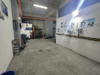 Garage/Posto auto in Affitto in Via Montepellegrino 154 a Palermo