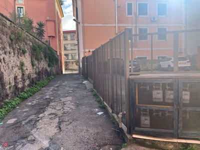 Garage/Posto auto in Affitto in Via pomponio leto a Salerno