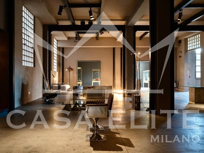 Immobile commerciale in Affitto a Milano, zona Centrale, 490'000€, 1600 m², arredato