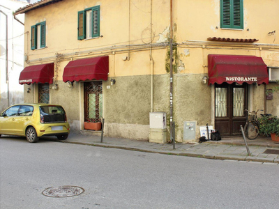 negozio in vendita a Pisa