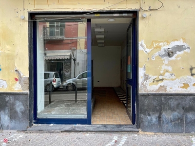 Negozio/Locale commerciale in Affitto in Corso Bruno Buozzi a Napoli