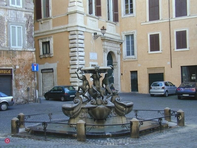 Negozio/Locale commerciale in Affitto in Piazza Mattei a Roma