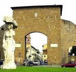 Negozio/Locale commerciale in Affitto in Porta romana a Firenze