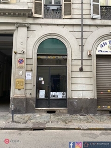 Negozio/Locale commerciale in Affitto in Via Alfonso Bonafous 2 a Torino
