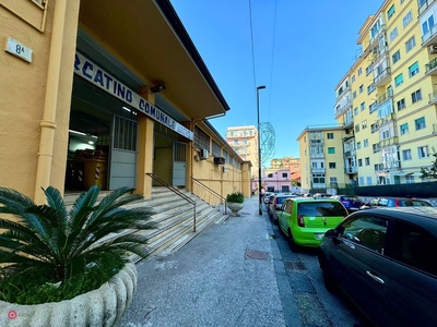 Negozio/Locale commerciale in Affitto in Via Cupa Starza 10 a Napoli