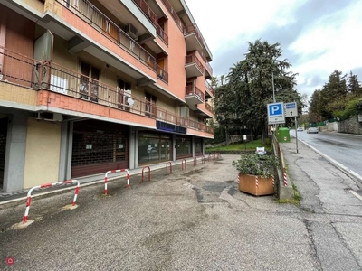 Negozio/Locale commerciale in Affitto in Via Ruggero D'Andreotto a Perugia