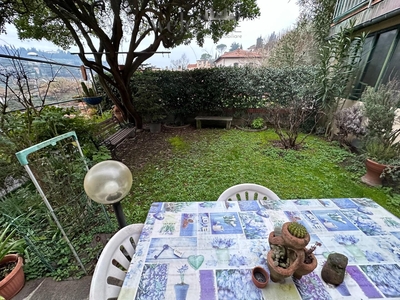 Quadrilocale con giardino a Signa