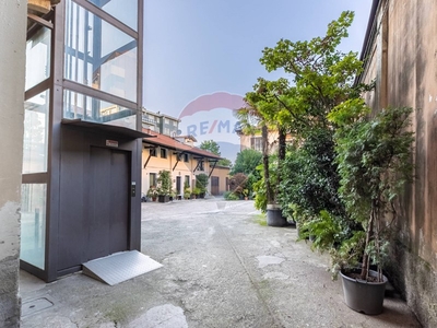 Trilocale in Vendita a Milano, zona Greco, 390'000€, 87 m²