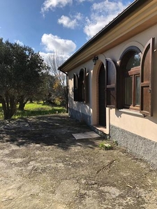 Villa Singola in Campagna, Germaneto (CZ)