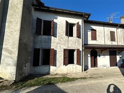 Indipendente - casa a Tizzano Val Parma