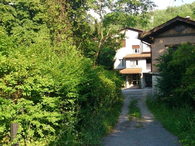 Albergo in vendita a Savogna D'Isonzo
