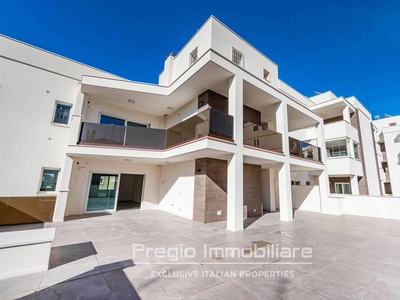 Prestigioso appartamento in vendita Via Vittorio Veneto, Monopoli, Puglia
