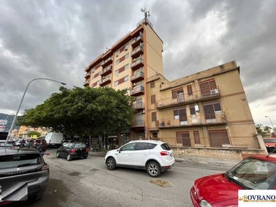Appartamento in Affitto a Palermo Via Giafar