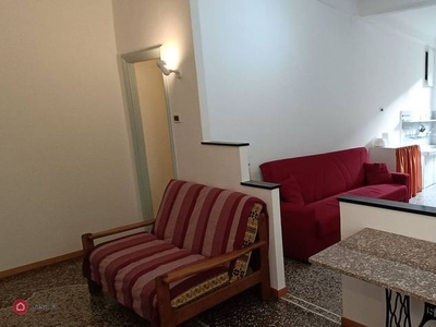 Appartamento in Affitto in Via Donghi 41 a Genova