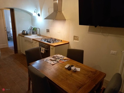 Appartamento in Affitto in Via Franceschini a Volterra