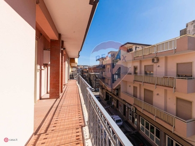 Appartamento in Affitto in Via Giosuè Carducci a Paternò