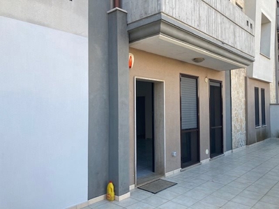 Appartamento in Via Iv Novembre , 39 C, Brindisi (BR)