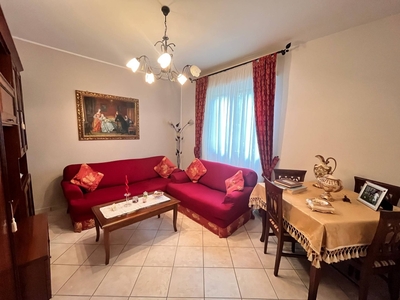 Appartamento in Via Monfalcone, Pordenone, 5 locali, 1 bagno, 79 m²