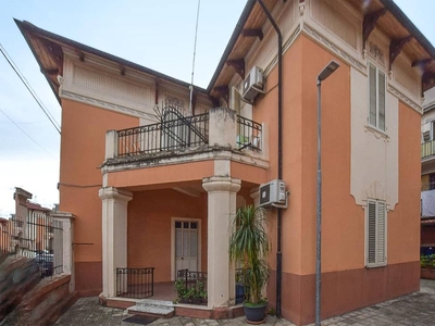 Casa a Reggio Calabria con terrazza