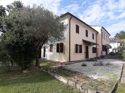 Casa Bi - Trifamiliare in Vendita a Treviso San Pelajo