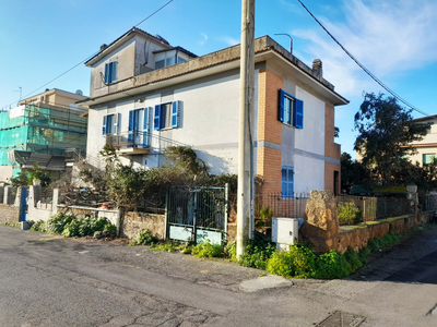 Casa in vendita in Anzio, Italia