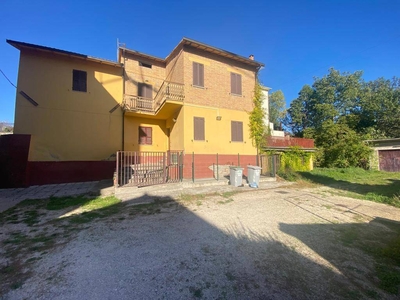 Casa indipendente in Vendita a Bastia Umbra