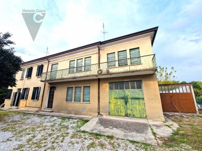 Casa indipendente in Vendita a Padova Camin